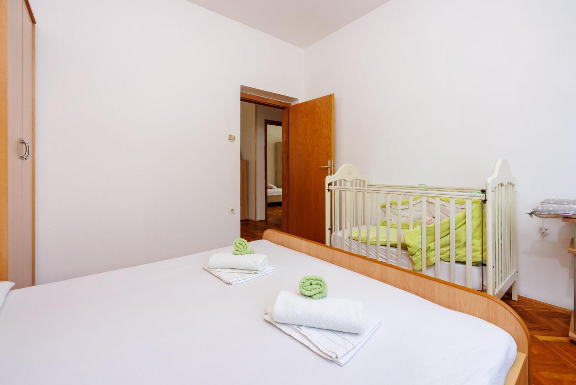Apartments Davorka Crikvenica Exterior photo